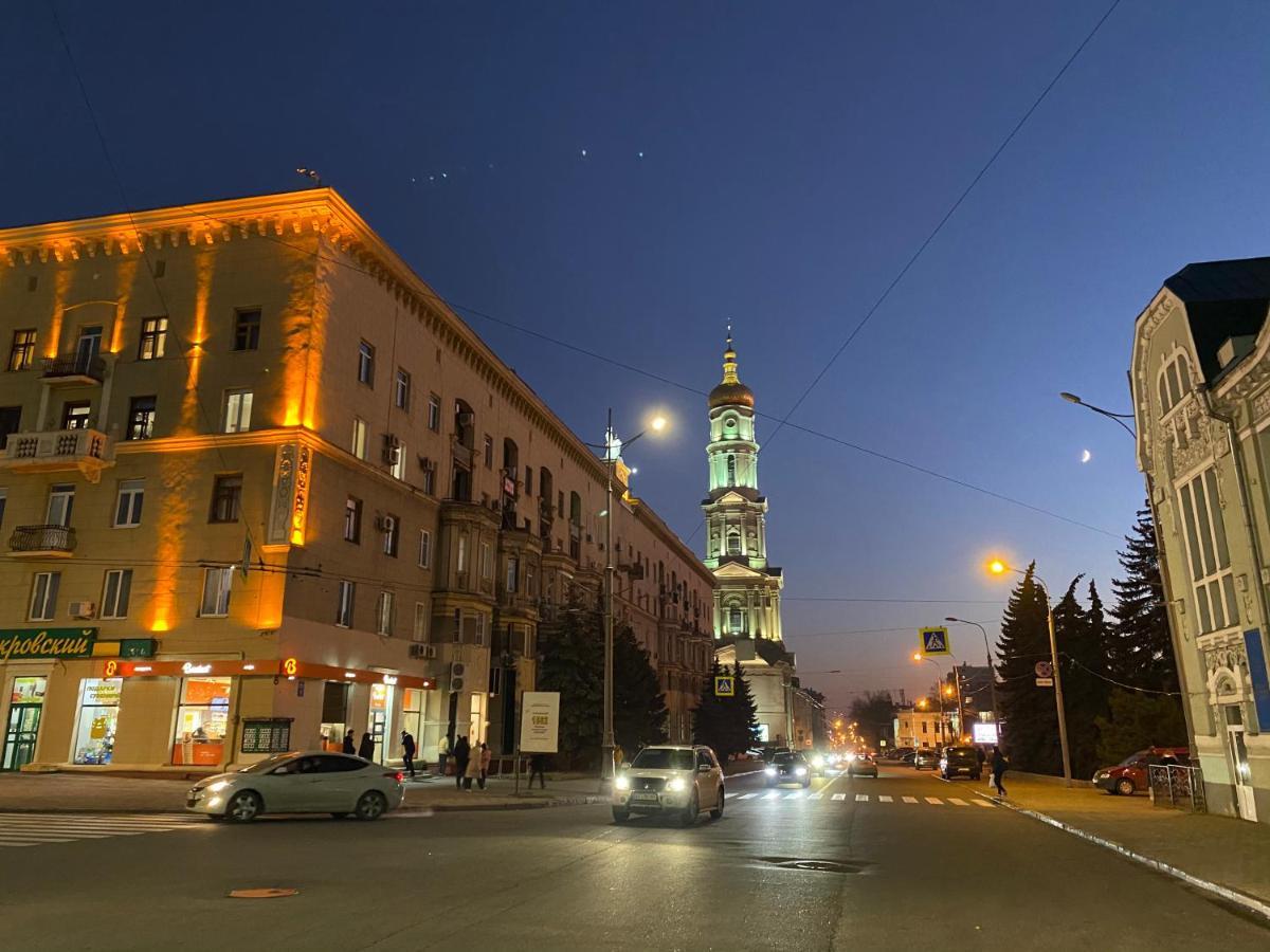 New Luxury Apartment In The Center On Konstitution Square Kharkiv Exterior photo