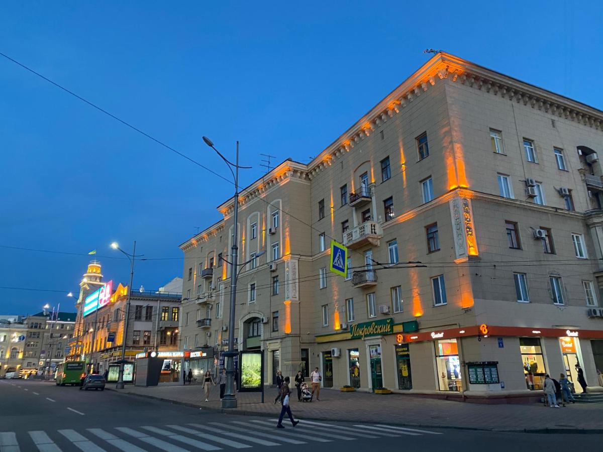 New Luxury Apartment In The Center On Konstitution Square Kharkiv Exterior photo